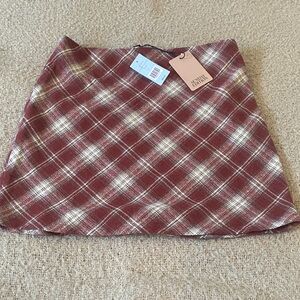 Trendy Plaid Mini Skirt in Red and Cream